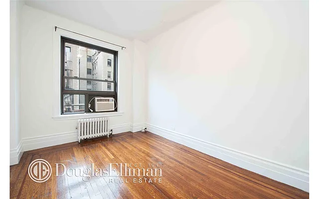 Rented by Douglas Elliman | media 44