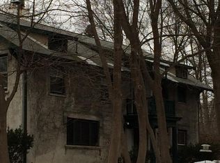 1617 Cambridge Rd, Ann Arbor, MI 48104