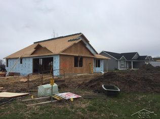 8521 Summer Rdg, Freeland, MI 48623