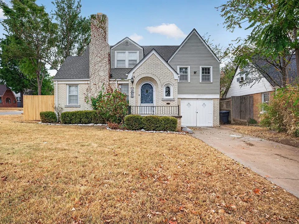 1600 NW 43rd St