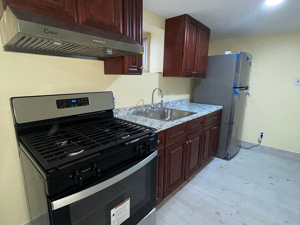 1st image of 9439 116th St #1