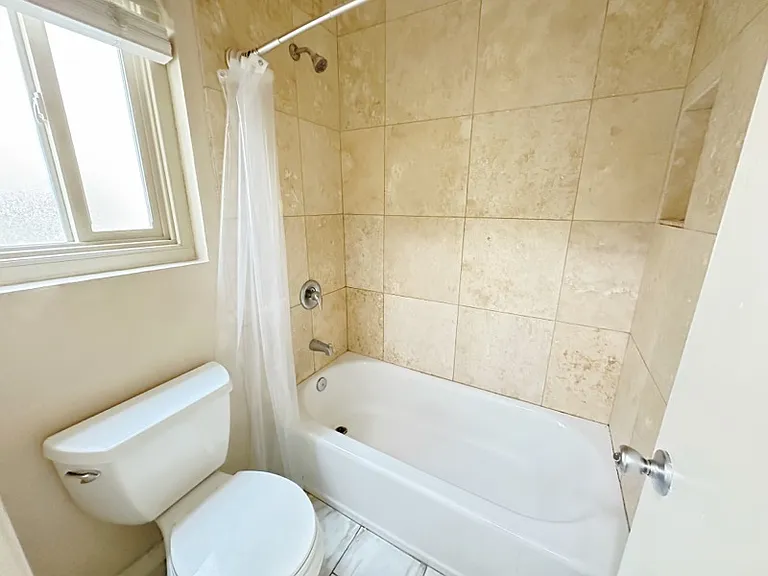 1845 Hornblend St #23 — Photo 8