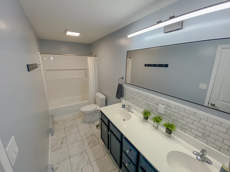 1123 S Walnut St #2 — Photo 20