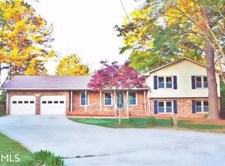 608 Sandhill Cir SE, Conyers, GA 30094