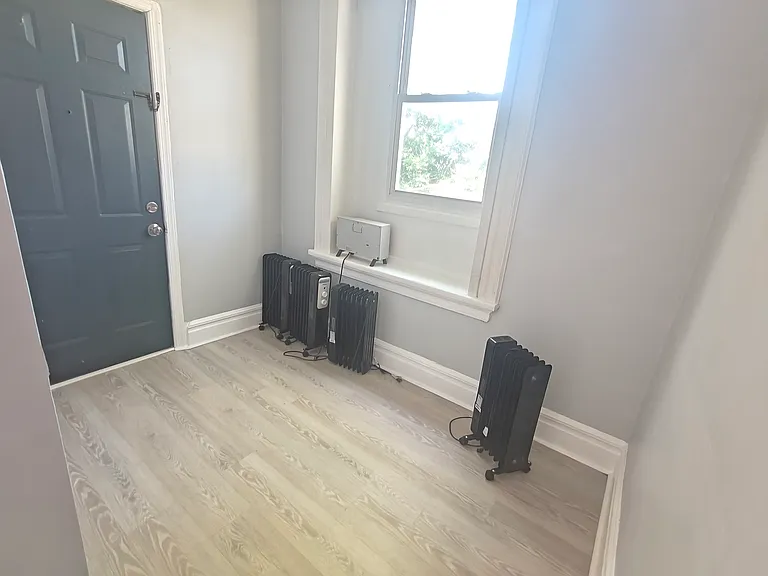 319 Coit St #6A — Photo 5