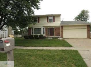1045 Pickton Dr, Lansing, MI