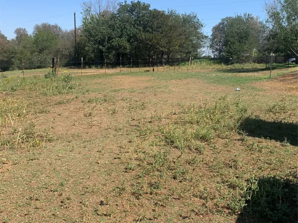 816 Wilson Dr, Mansfield, TX 76063