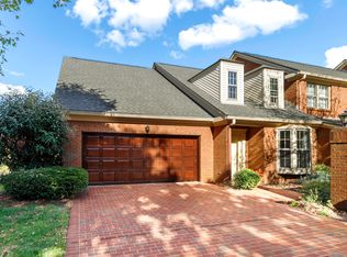 2113 Taborlake Cir, Lexington, KY