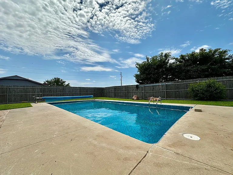 505 SW 77th St — Photo 37