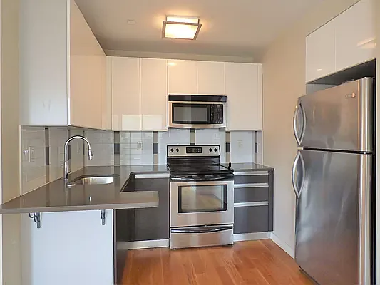 Rented by Reside New York | media 7