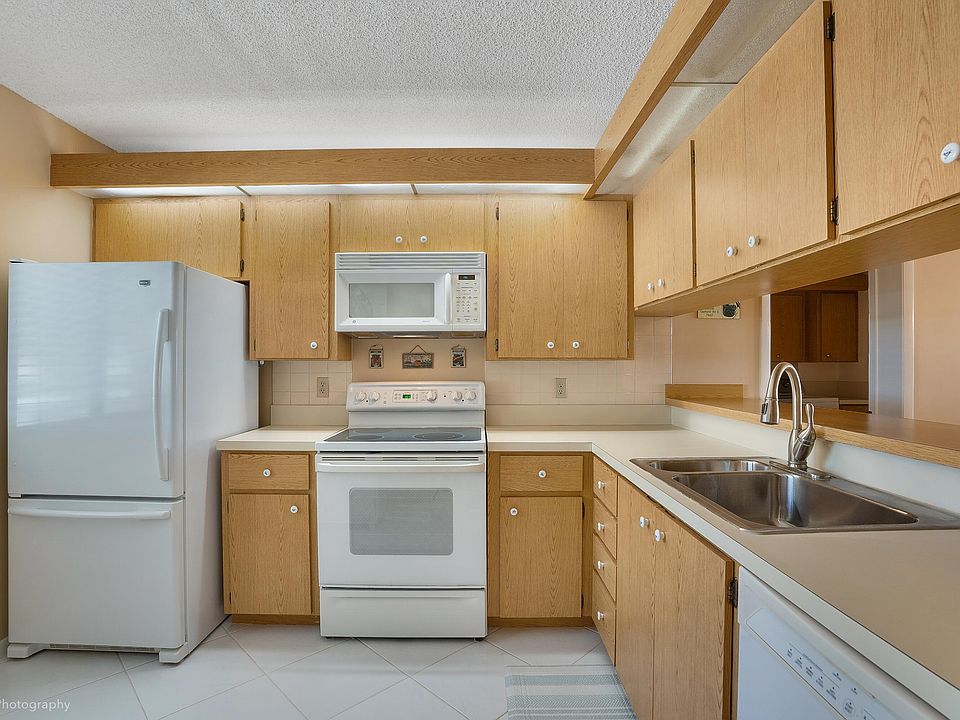 1st image of 6205 Balboa Circle #206