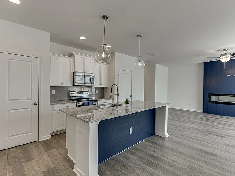 198 Blue Dragon Dr — Photo 12