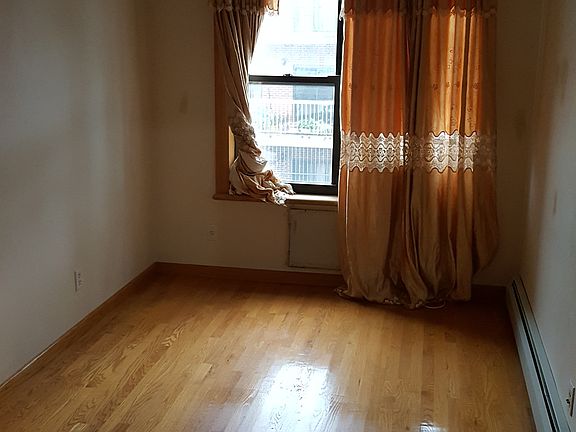 3rd image of 462 52nd St APT 3D