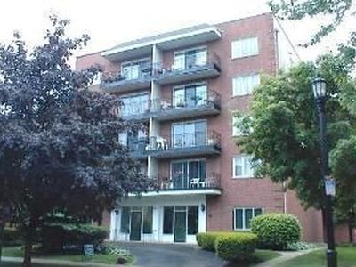 930 Hinman Ave APT 304, Evanston, IL, 60202