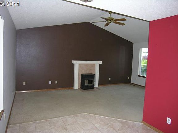 4th image of 2026 SE Jean Ct