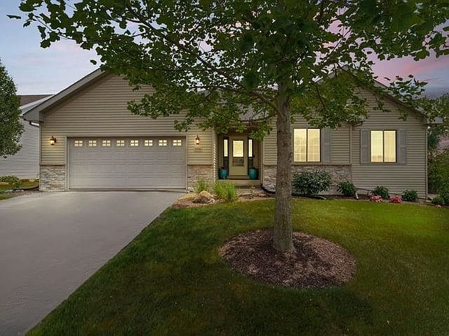 1st image of 5598 White Fox Dr