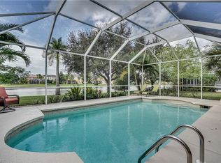 7767 Cameron Cir, Fort Myers, FL 33912