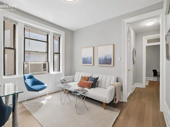 139 East 30th Street image 1 of 7