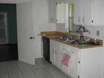 5th image of 7606 Donlon Rd