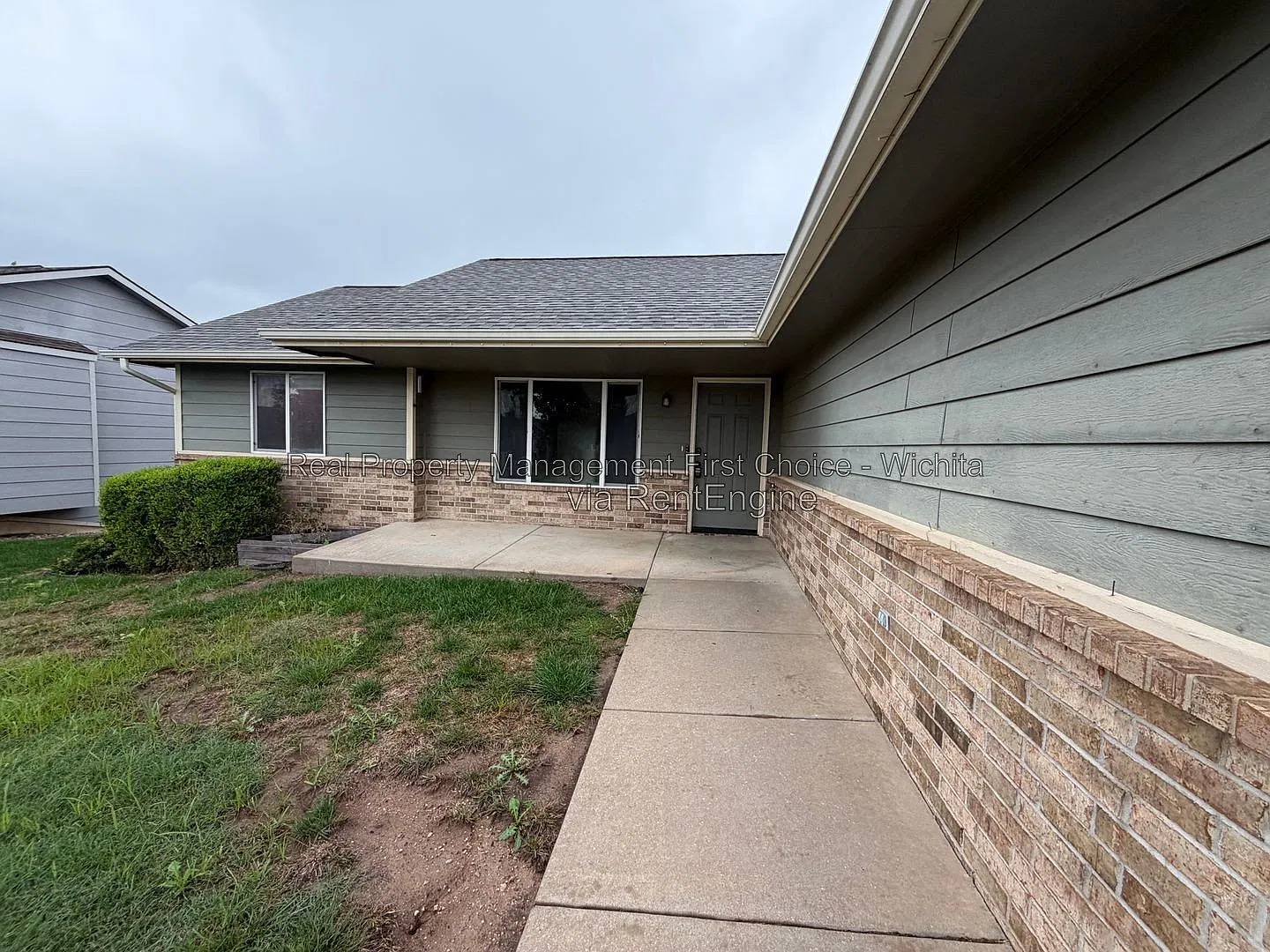 6 bed, 3.0 bath, 2401 sqft, $2,500 — Photo 4