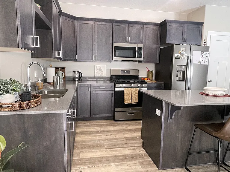 Great kitchen lay out
