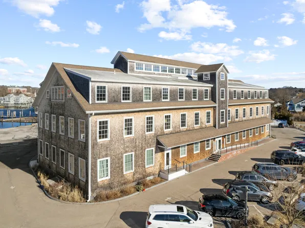 60 Willow Street, Stonington, CT 06355