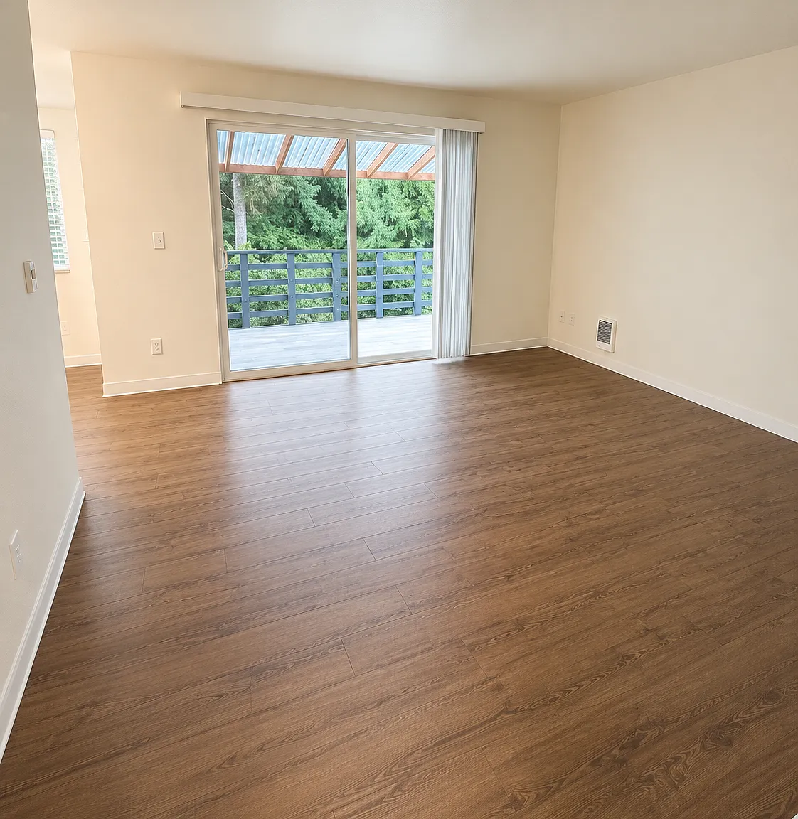 303 Poppy Rd — Photo 1