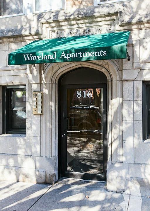 1st image of 818 W Waveland Ave #915