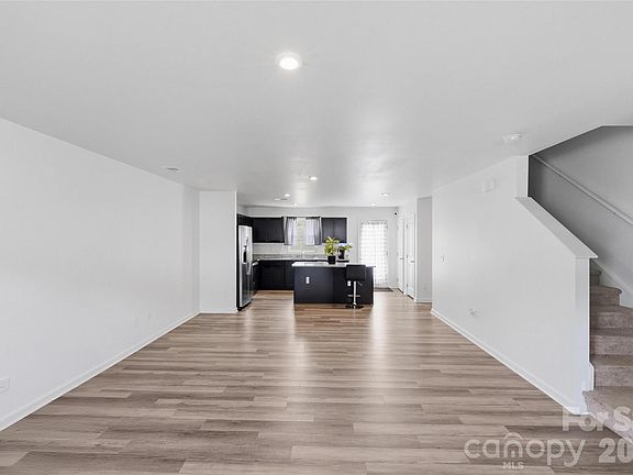 2nd image of 660 Pointe Andrews Dr
