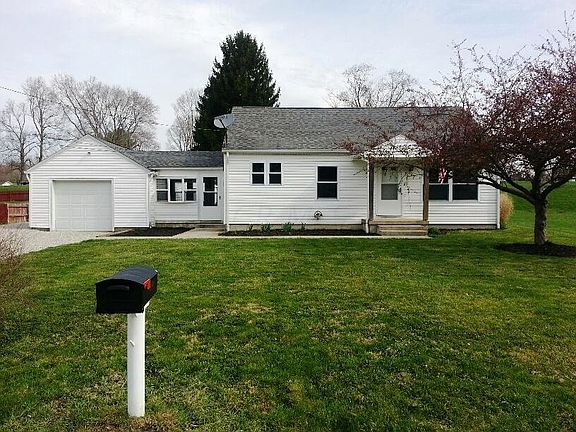 3rd image of 77 E Madison Dr