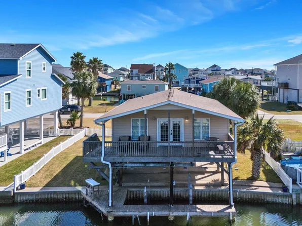 22904 Lunes St, Galveston, TX 77554