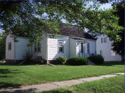 514 E 1st St S, Truman, MN, 56088