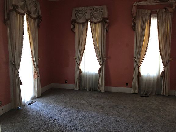 5th image of 35 Peachtree Dr