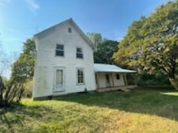 10815 E Laketon Ave, Ravenna, MI 49451