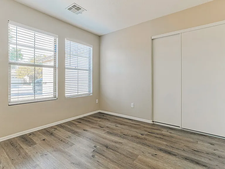4148 E Stratford Pl — Photo 14