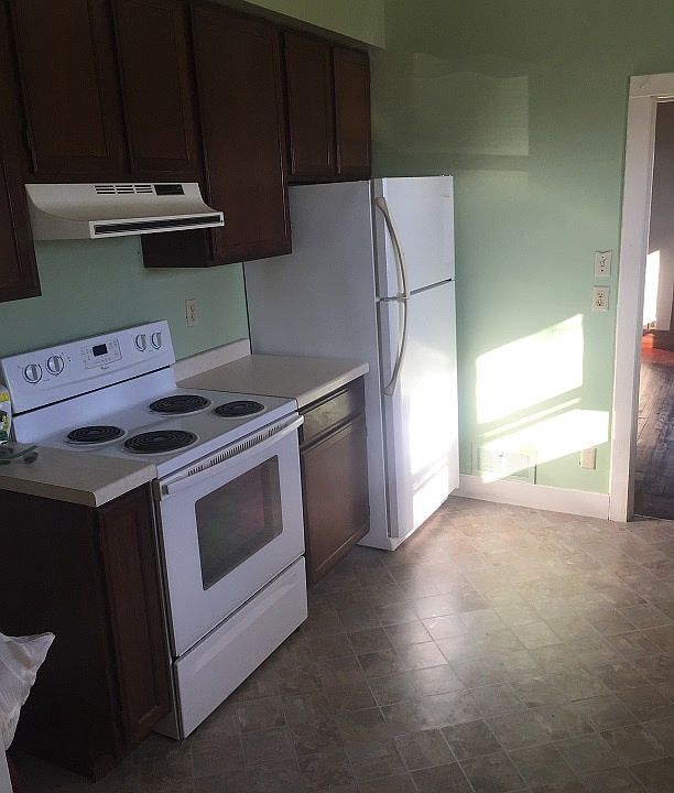 2nd image of 840 Volney Rd