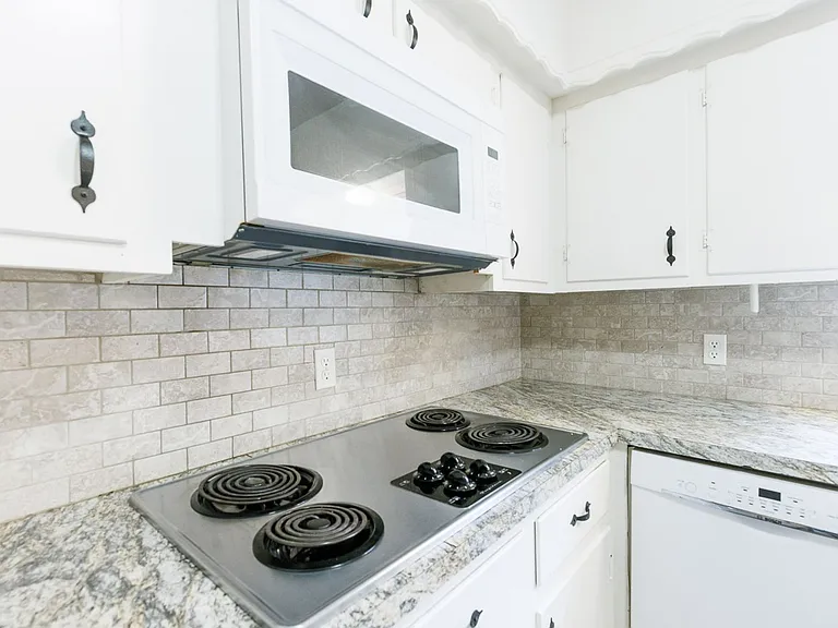 406 Bangor Ave — Photo 14