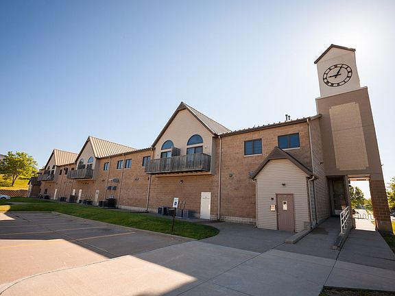 3rd image of 2560 Westwinds Dr APT 5