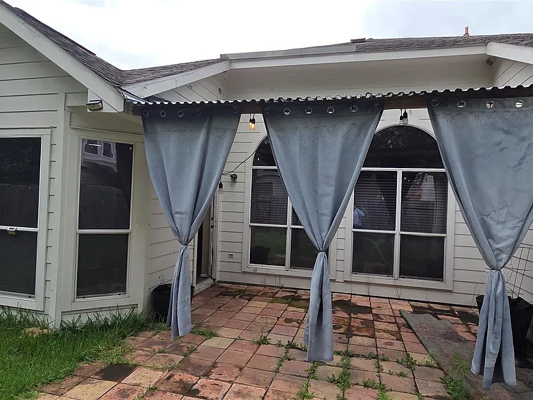 22730 Hearthstone Hill Ln — Photo 11