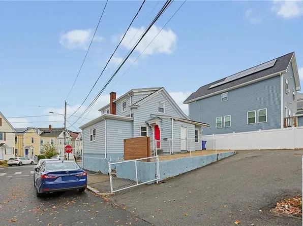 13 Greeley St, Providence, RI 02904