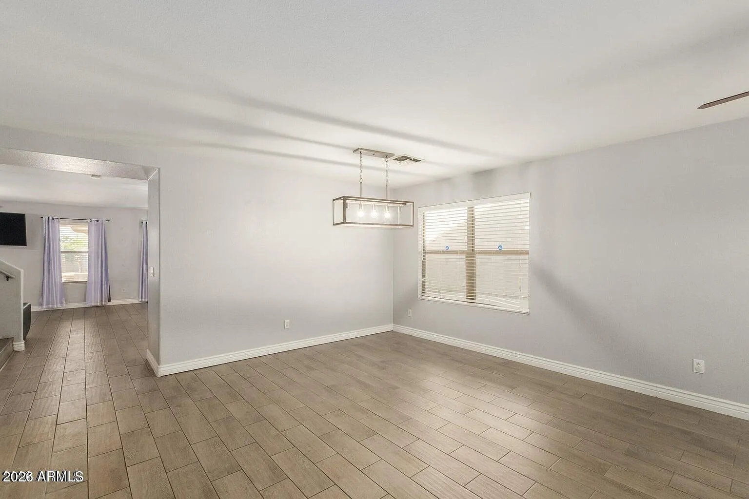 4 bed, 2.5 bath, 2427 sqft, $2,800 — Photo 2