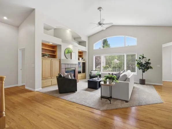 757 Pioneer Pl, Windsor, CO 80550
