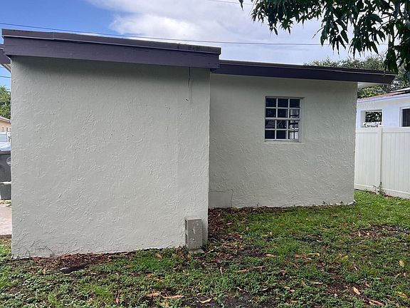 4th image of 5012 SW 22ND Street