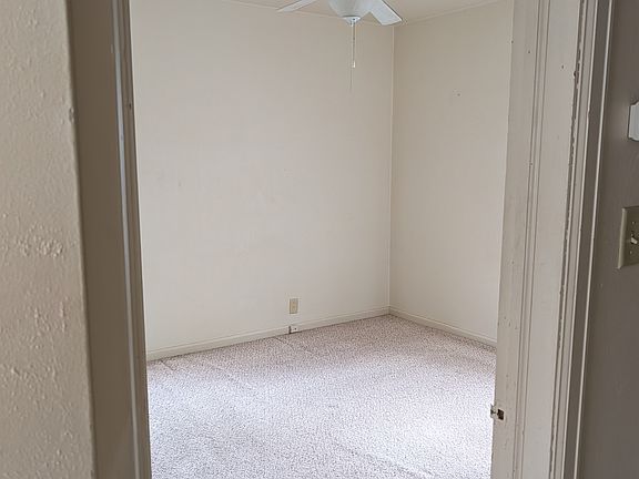 5th image of 404 Williston Ave