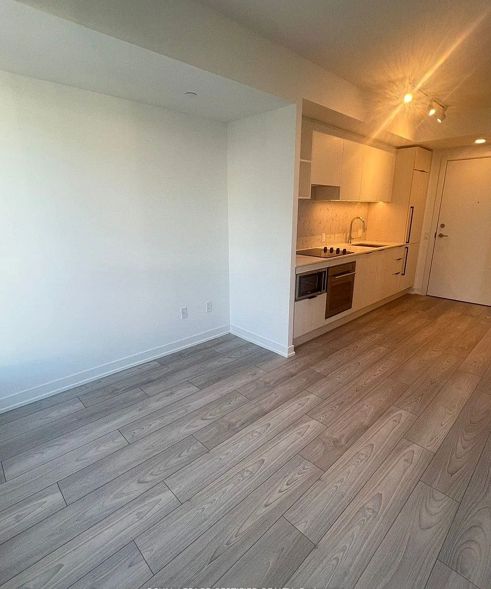 1 bed, $2,400 — Photo 3