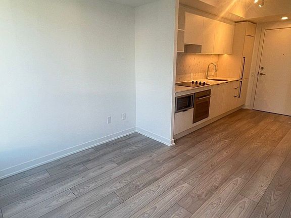3rd image of 82 Dalhousie St #2905
