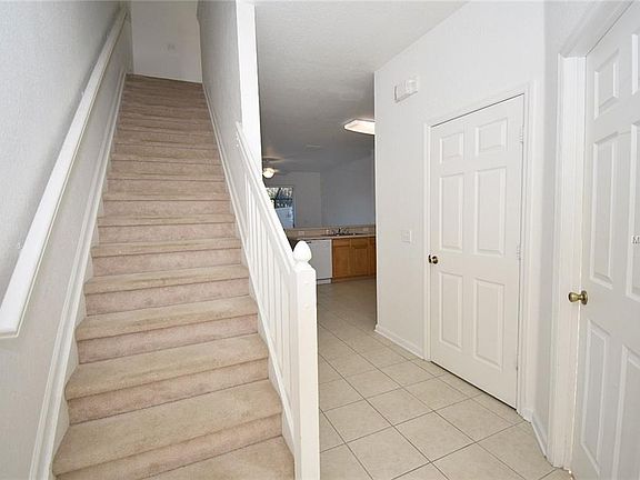 2nd image of 2521 Maneshaw Ln