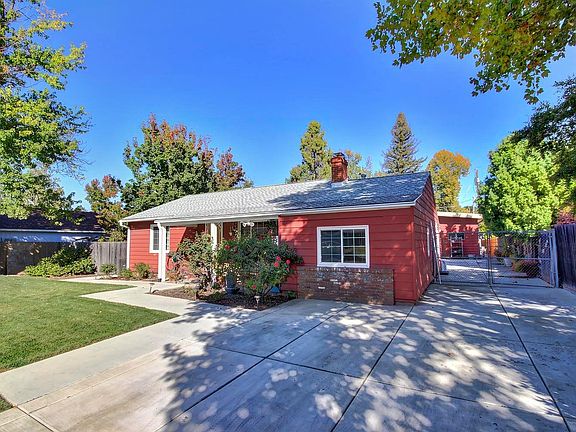 2nd image of 3008 Bertis Dr