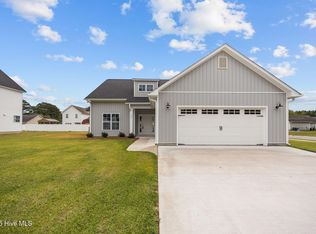 406 Pepperbush Ct, Ayden, NC 28513
