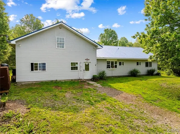 10066 Point Rock Rd, Taberg, NY 13471